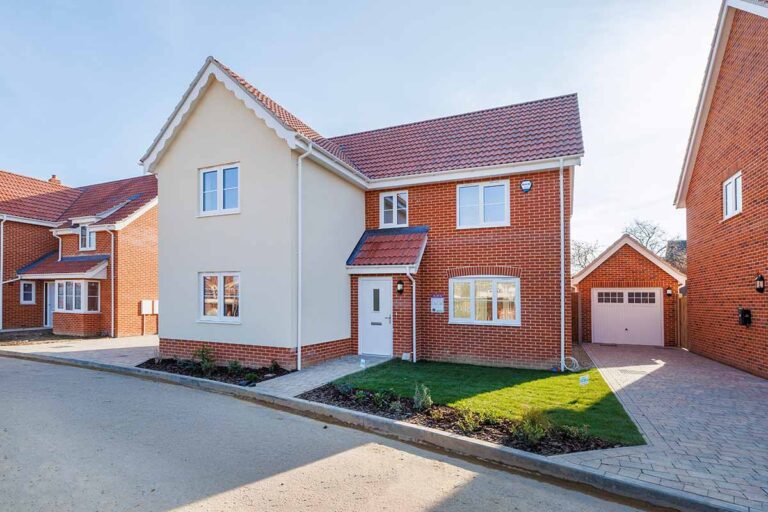 Rectory-Gardens-Worlingham-1200x800